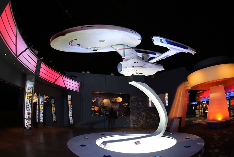 Star Trek Creator’s Estate To Produce Life-Size Starship Enterprise Hologram