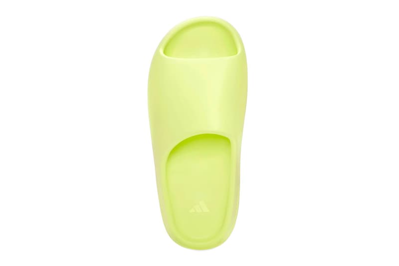 Official Look at YEEZY Slide "Glow Green" | Hypebeast Official Look at YEEZY Slide "Glow Green" | Hypebeast
