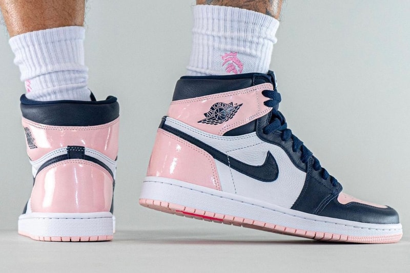 On-Foot Look Air Jordan 1 High OG Atmosphere White laser pink obsidian step mark Nike 170 USD bubblegum fall 2021 December release date 