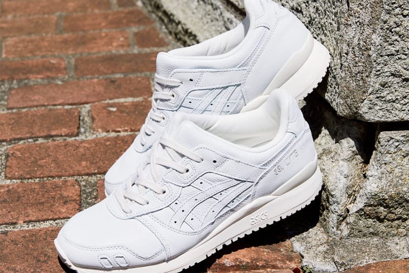 asics gel lyte iii triple white