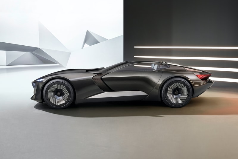 Audi Skysphere Concept Is a Futuristically Sleek EV Roadster shape shiffting electric powered luxury wheelbase auto union 