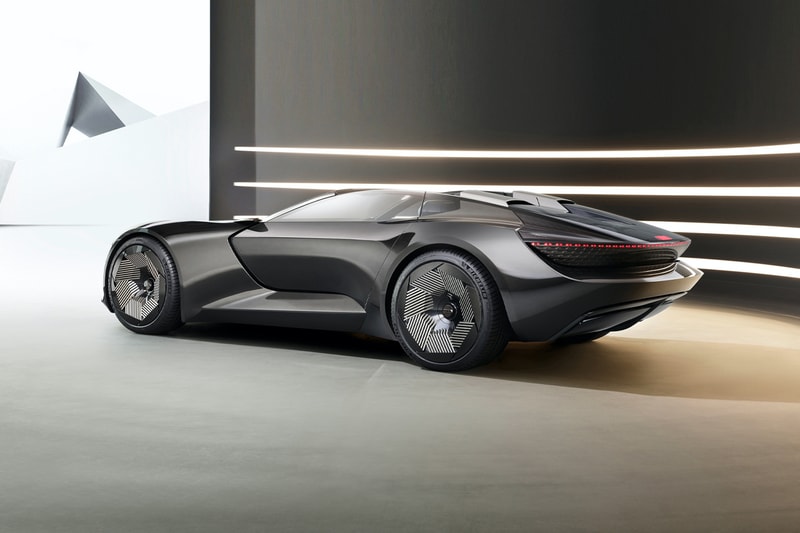 Audi Skysphere Concept Is a Futuristically Sleek EV Roadster shape shiffting electric powered luxury wheelbase auto union 