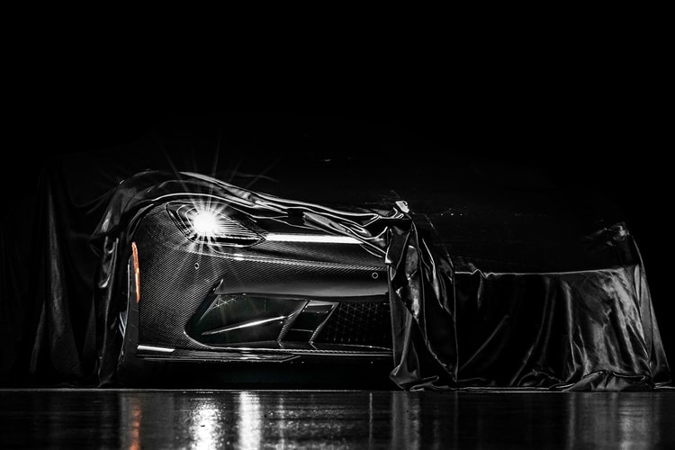 Automobili Pininfarina Builds a Blacked-Out Carbon Fiber Battista
