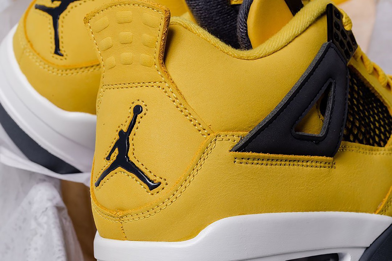 air jordan 1 low og shattered backboard wtaps new balance 990v2 stussy birkenstock boston air jordan 4 lightning kerwin frost adidas superstar superstuffed kanye west yeezy boost 350 v2 light concepts new balance 57 40 headin home sacai fragment design nike ldwaffle blackened blue pharrell humanrace sichona nike ispa drifter indigo jordan brand