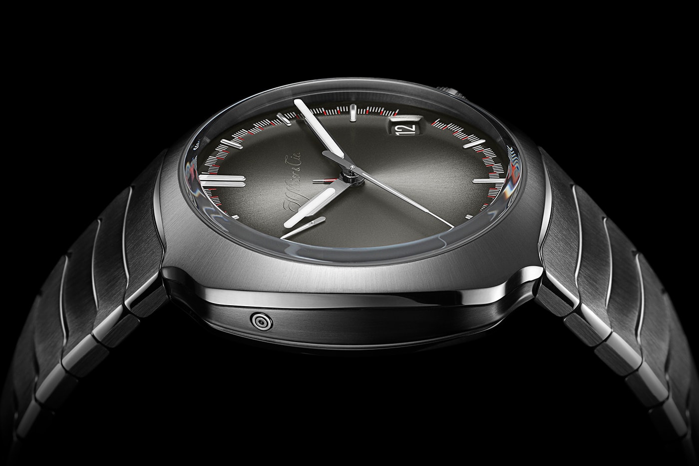 H. Moser & Cie Streamliner Perpetual Calendar Release Info watches swiss movement sporty annual calendar Haute Horlogerie watchmaking 