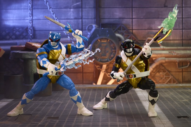 Hasbro Debuts First Teenage Mutant Ninja Turtles and Power Rangers Mash-up Figures TMNT miniature figures leonardo donatello lightning collection bandai america new york city raphael michelangelo