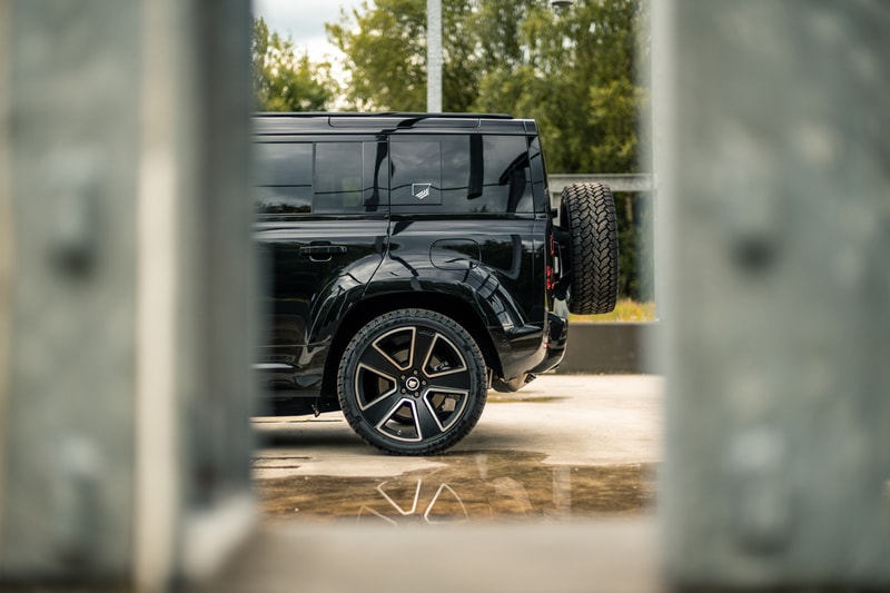Heritage Customs Valiance New Land Rover Defender P400e Custom Built One-Off Commission Hand Build Niels van Roij Winston Gerschtanowitz Rims SUV Body Kit Customisation Program