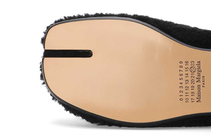 Maison Margiela Tabi Mocassin Black Synthetic Fleece Micro Leather Outsole Cleft Toe Designer Loafers Slippers Mules Cozy 