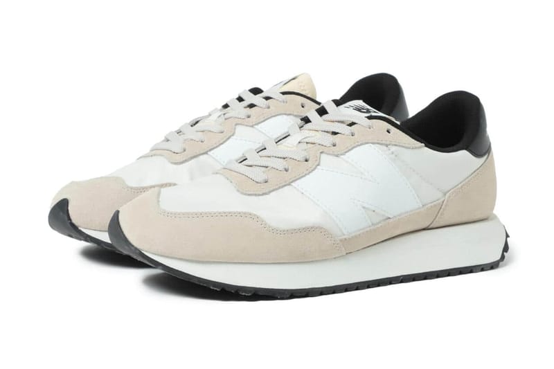 new balance 237 trainers in off white