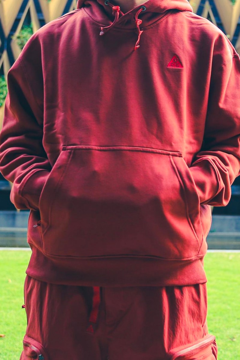 Nike ACG fall 2021 collection autumn hoodies detachable pants cargo shorts hoodie oregon smith rock mountain fly low air deschutz release 