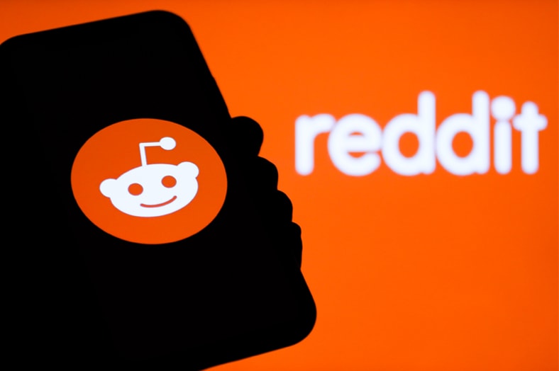 Reddit представляет короткий видеопоток на iOS. Tik Tok, ролики в инстаграме, дабсмэш, дискуссионный форум, технология, новое обновление, релиз.