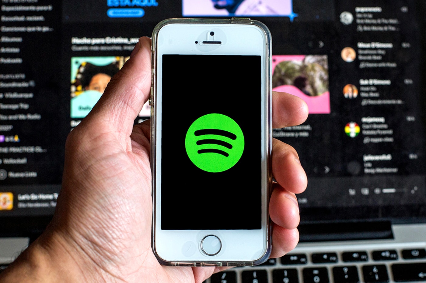 Spotify new Feature Blend launch personalized playlist