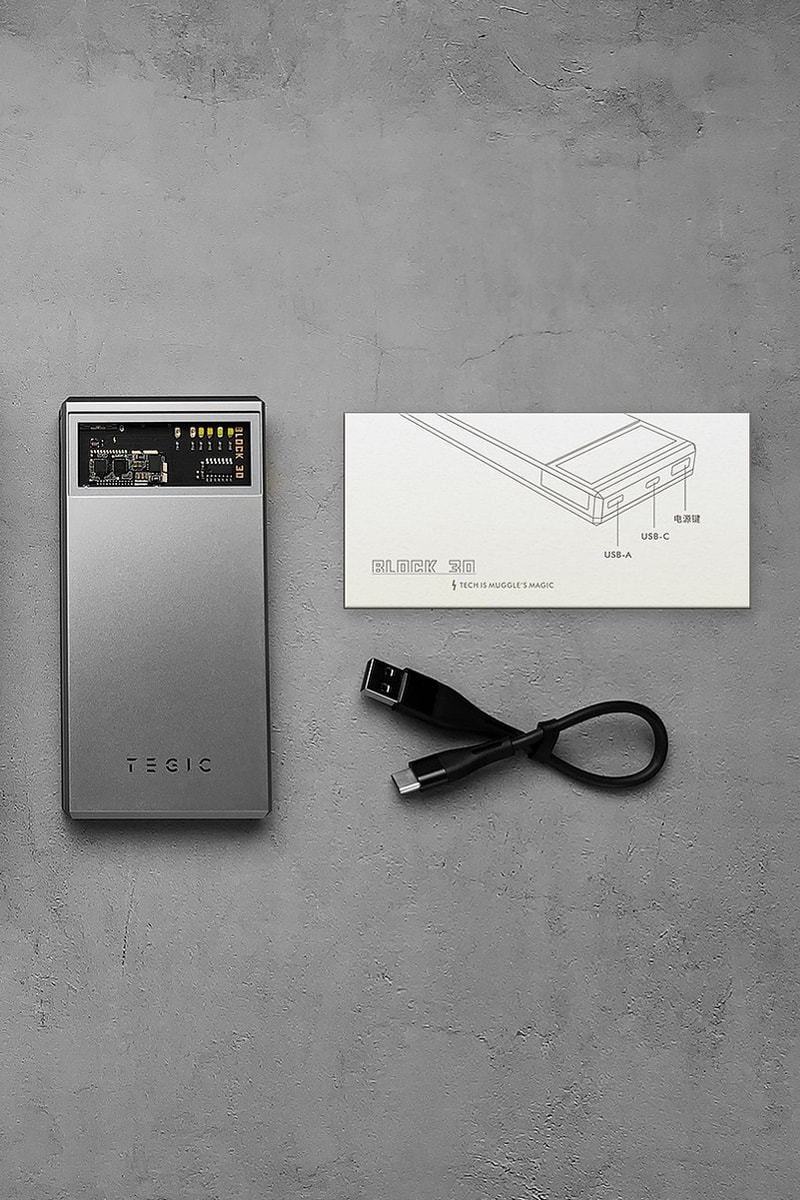 Tegic Block 30 power bank mobile phone charger mobile phones travel power charging industrial design tech 