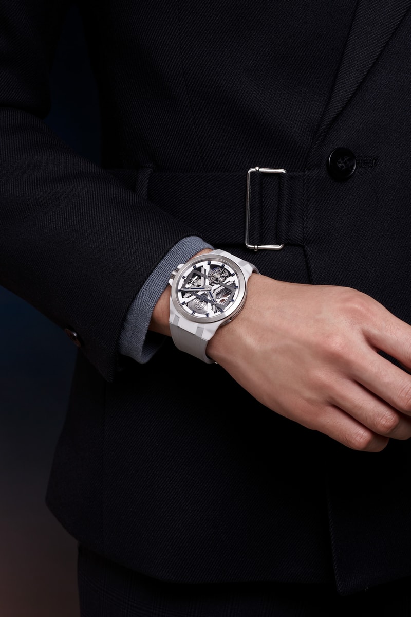 ulysse nardin carbonium 40% less environmental impact resistance-to-lightness ratio aeronautical pieces open-worked skeletonization X-ray three dimensional heart shape UN-371 caliber SKELETON X X collection BLAST fire ice photographer Carsten Peter four different satin-finish versions skeleton case rectangular frame, a 3-horned signature x marks spot 2.5 Hz ROSE GOLD BLAST, BLACK BLAST, WHITE BLAST and BLUE BLAST structured rubber, leather, velvet audacious technology future