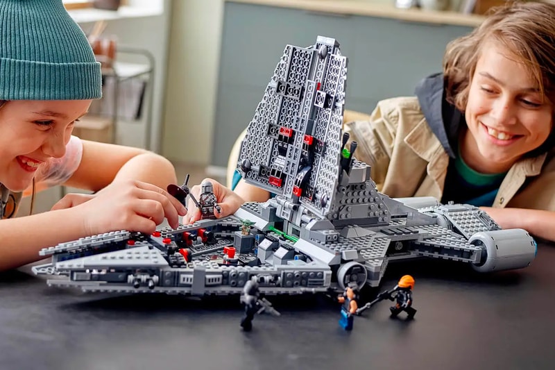LEGO Star Wars Imperial light cruiser baby yoda dark trooper amban phase blaster mandalorian season 2 moff gideon fennec shand cara dune release
