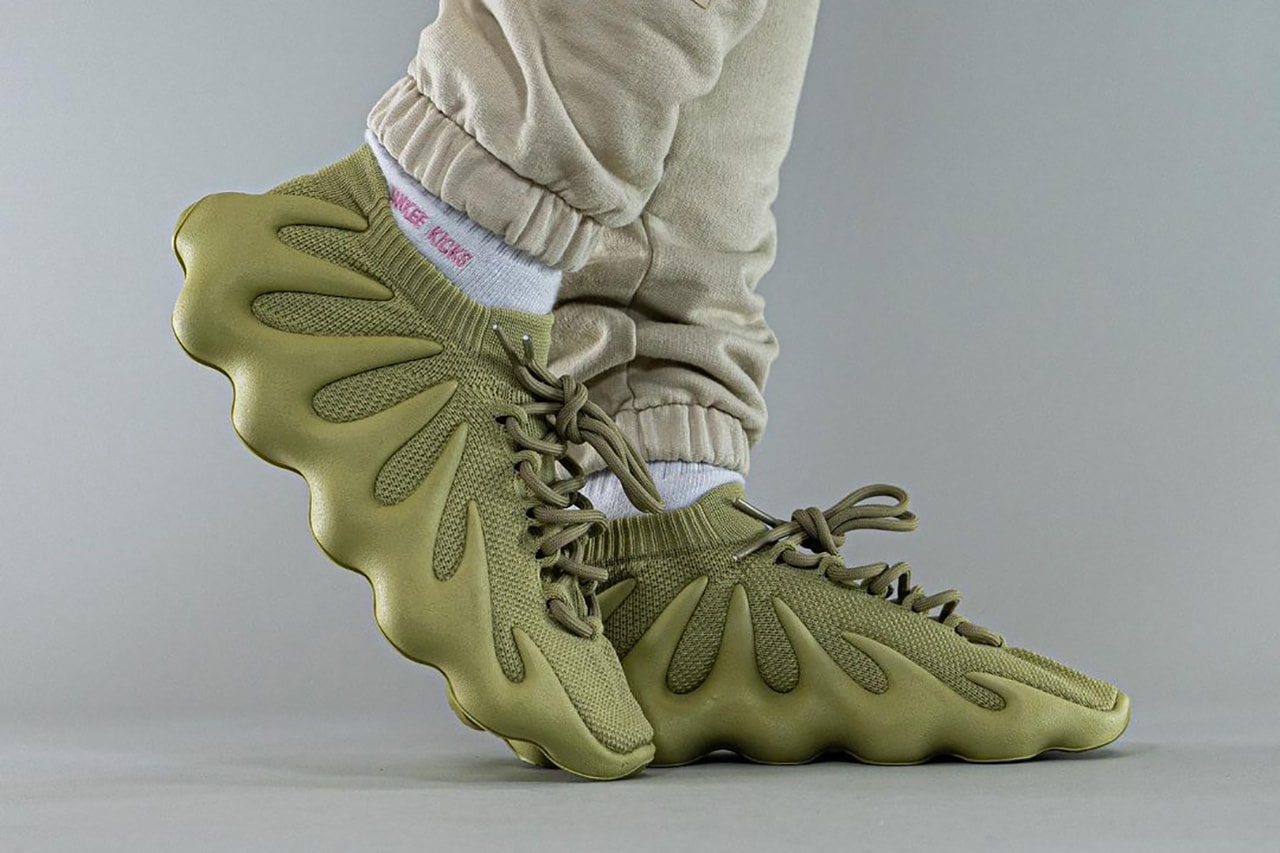 adidas YEEZY 450 "Dark Sulfur"
