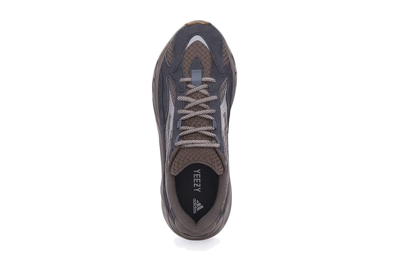 yeezy boost 700 alternative