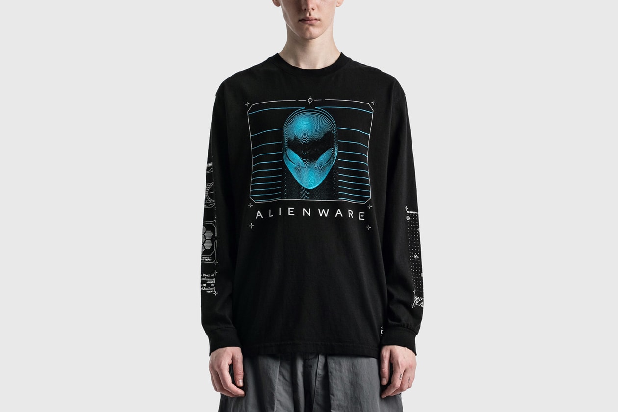 Alienware HBX lookbook shots merch debut graphics design First Contact concept assortment selection of t-shirts, long sleeves, hoodies and hats postmodern aesthetic scanned topographical Alienware head reflective logos, laptop exploding holographic effects, custom typefaces and fonts, internal molecular structure vessels along  the sleeves and Alienware Circuit Head graphics with Chrome Glow cyber blue + grey and neon green + purple washed grey olive 2 color print coordinates and dimensional structures neon green, bright orange and purple Alienware's mapping effects, technical-wear focus and radar monitors hoodie neon green space grey digital gateway black electric blue hat made in the USA with premium Flexfit tech material