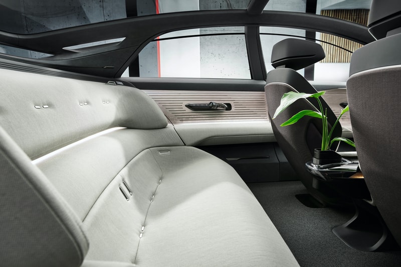 Audi Grandsphere Concept Redefines the Future of Luxury EVs audi skysphere electric vehicles self-driving automated driver german automaker concept cars living room on wheels