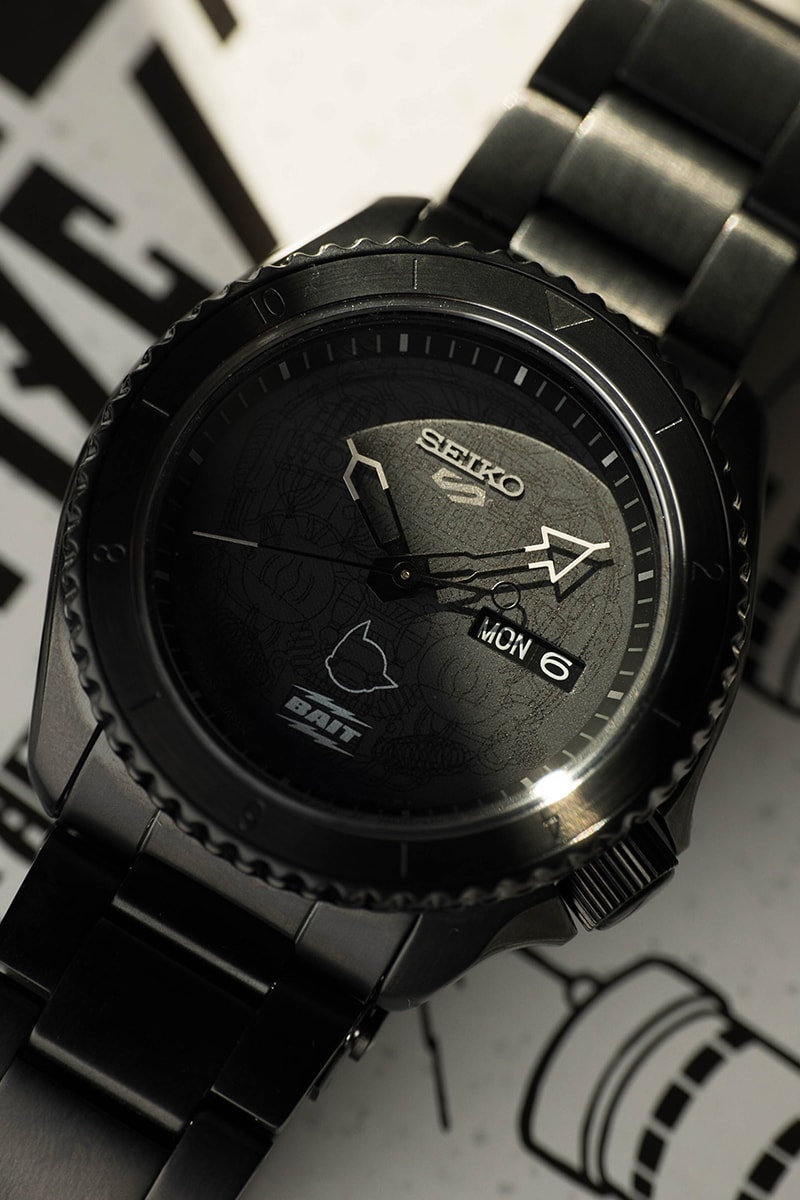 bait astro boy seiko 2000 units limited edition numbered case back circuit artwork glow in the dark skeleton hand coin edge sbsa147 srph45j8 460 53900 usd yen 42.55mm packaging gift release info