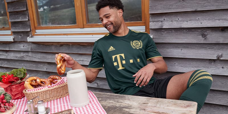 bayern munich oktoberfest jacket