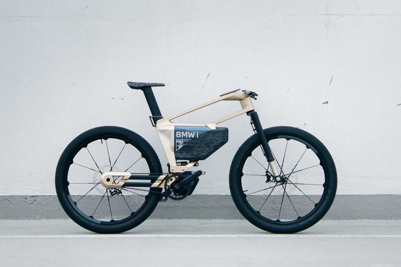 BMW i Vision AMBY Motorrad Electric Mobility Two Wheel Travel Pedelec Motorbikes Future Concept Vehicles IAA 2021 Bicycles e-Bike
