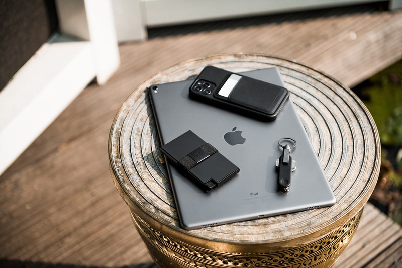 ekster tech smart wallet find carbon fiber aluminum nasa space grade 