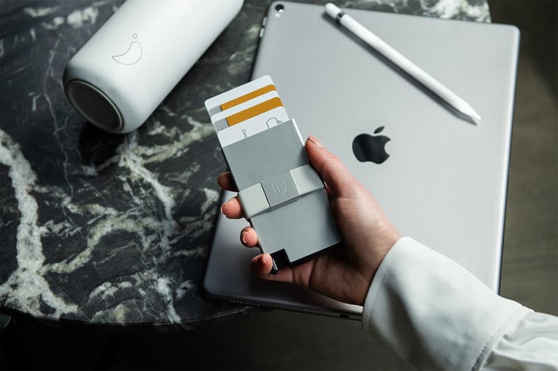 ekster tech smart wallet find carbon fiber aluminum nasa space grade