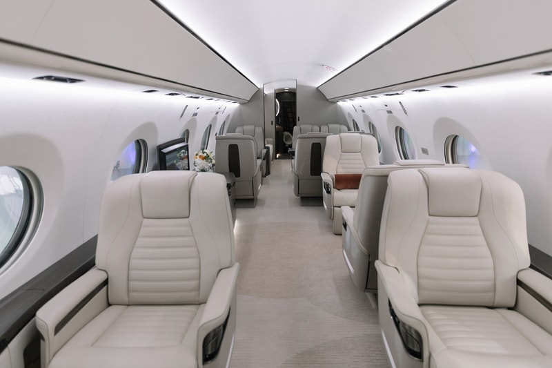 Gulfstream G700 Sets Two Transatlantic Records 