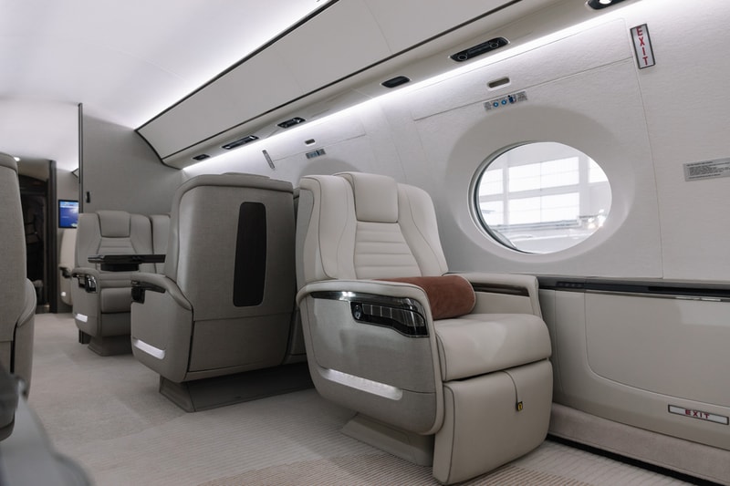 Gulfstream G700 Sets Two Transatlantic Records 