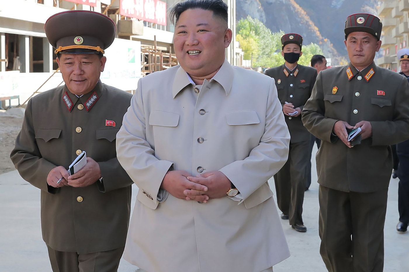 Kim Jong-Un weight loss twitter commentary weight loss North Korea news politics 