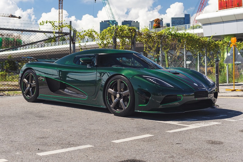 lime green koenigsegg agera r