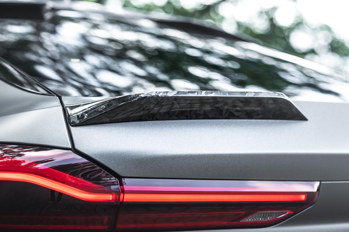 Manhart BMW X6 M-Tuning: Breites Unikat mit Gold-Carbon
