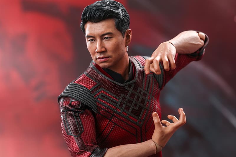 Marvel Shang-Chi and the Legend of the Ten Rings Hot Toys Figurines lifelike figures simu liu tony leung mcu marvel cinematic universe