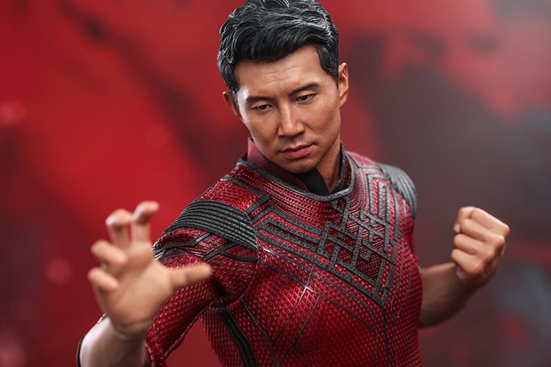 Marvel Shang-Chi and the Legend of the Ten Rings Hot Toys Figurines lifelike figures simu liu tony leung mcu marvel cinematic universe