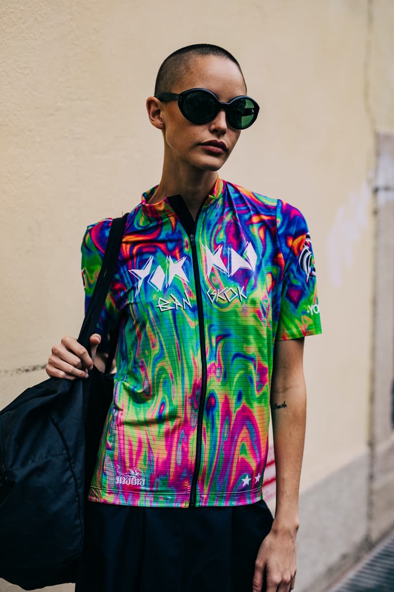 Milan Fashion Week Women's SS22 Street Style spring summer 2022 streetstyle mfw milano camerao moda italy streetwear versace fendi gucci fendace kim jones donatella versace silvia venturini fendi 