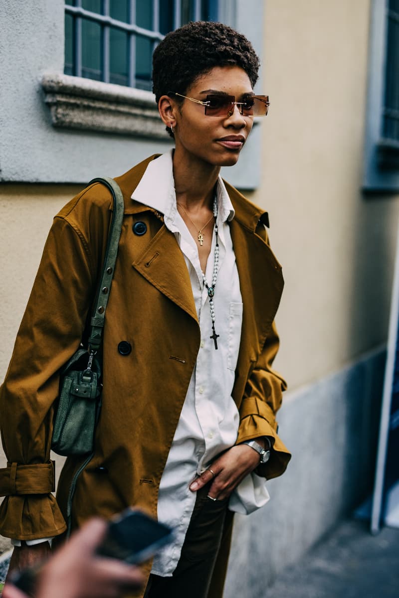Milan Fashion Week Women's SS22 Street Style spring summer 2022 streetstyle mfw milano camerao moda italy streetwear versace fendi gucci fendace kim jones donatella versace silvia venturini fendi