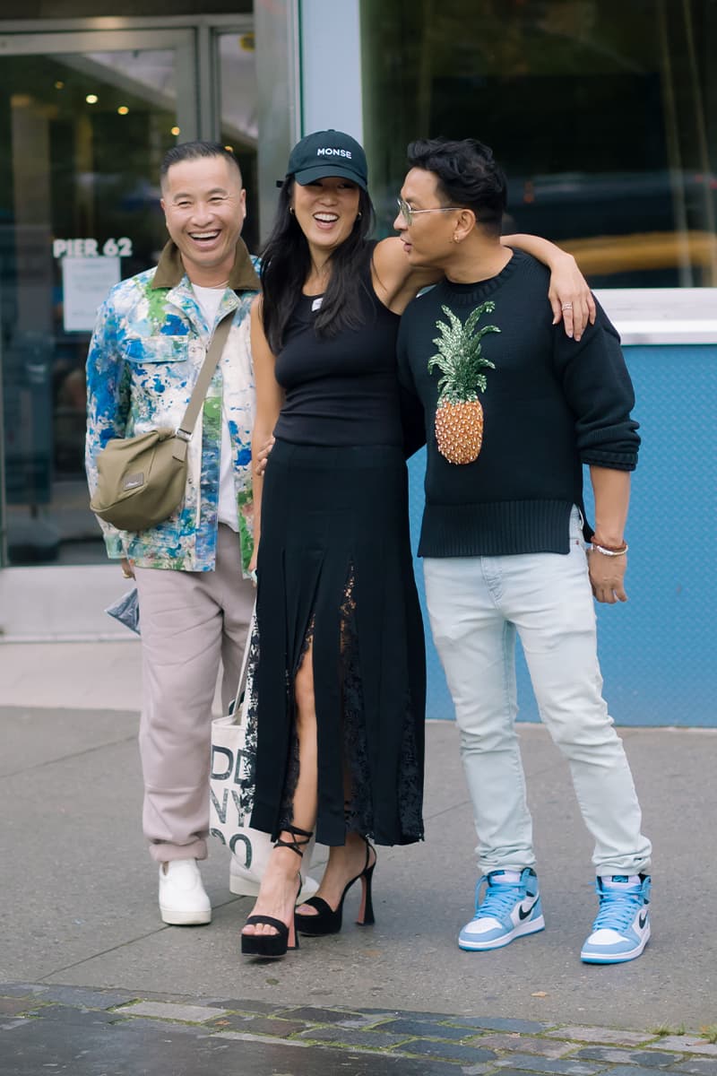 New York Fashion Week SS22 Street Style Looks Audacious Patterns and Vibrant Hues Inform New York Fashion Week SS20 Street Style spring summer 2022 new york city fashion nyc streetstyle moschino monse philip lim peter do prabal gurung nike dunks thom browne peter do proenza schouler