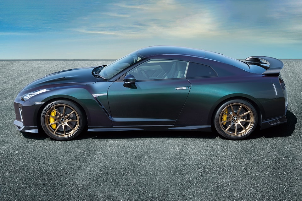 Nissan Gt R T Spec Sports Rare Midnight Purple Hue Hypebeast Nissan Gt R T Spec Sports Rare Midnight Purple Hue Hypebeast