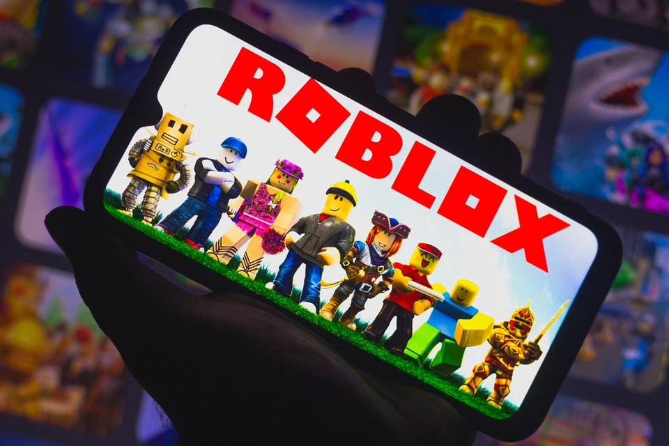 Voice chat is coming to Roblox