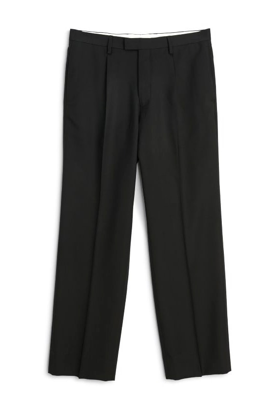Très Bien everywear Collection Lookbook In House Fashion Collection Designer Jackets Fall Winter 2021 Shirts Liner Cardigan Jacket Leather Trousers Suit Pants 
