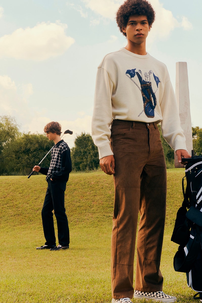 Seoul's World Golf History Museum and Yale University Collaborate for Contemporary Golf Apparel South korea knitted sweaters golf bag set colorblock checkered cardigan round neck quilted jacket handsome dan cap khaki corduroy fleece vests scarves release info