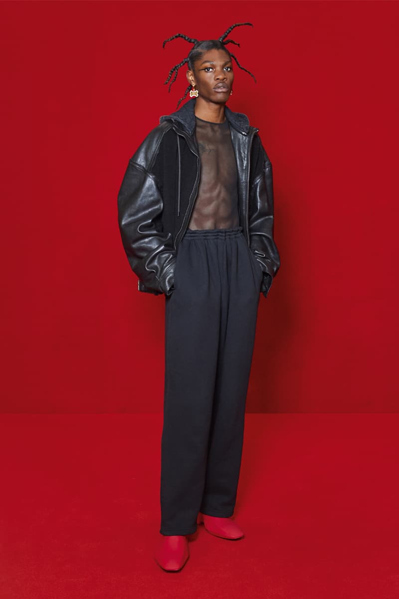 Balenciaga SS22 Reinterprets the Classic Hollywood Red Carpet Balenciaga Spring/Summer 2022 Collection Lookbook simpsons 