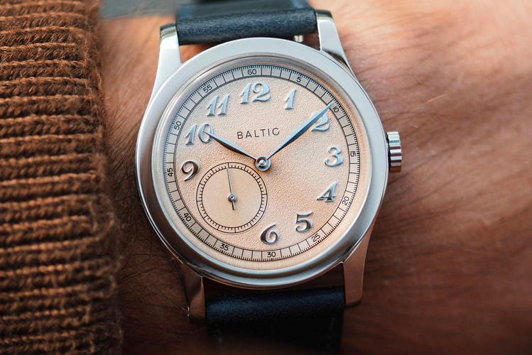 BALTIC Releases Its First Watch With a Micro-Rotor the "MR01"