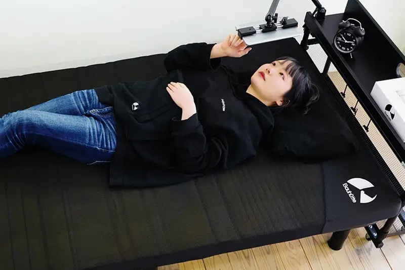 Japan goes beyond gaming desks with the gaming bed【Video】