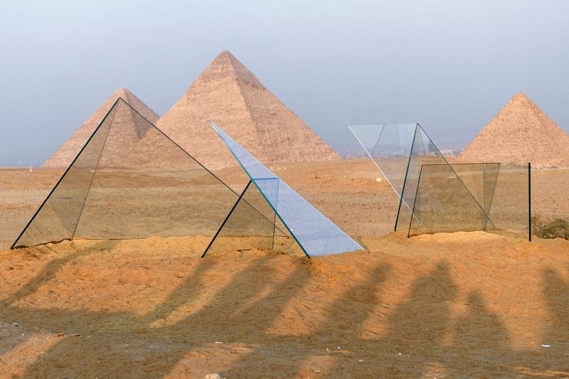 Giza Egypt Pyramids "Forever is Now" Art Exhibition UNESCO Simon Watson Art D'Égypte