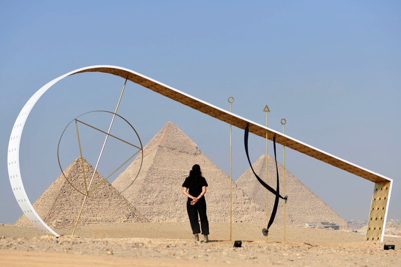 Giza Egypt Pyramids "Forever is Now" Art Exhibition UNESCO Simon Watson Art D'Égypte