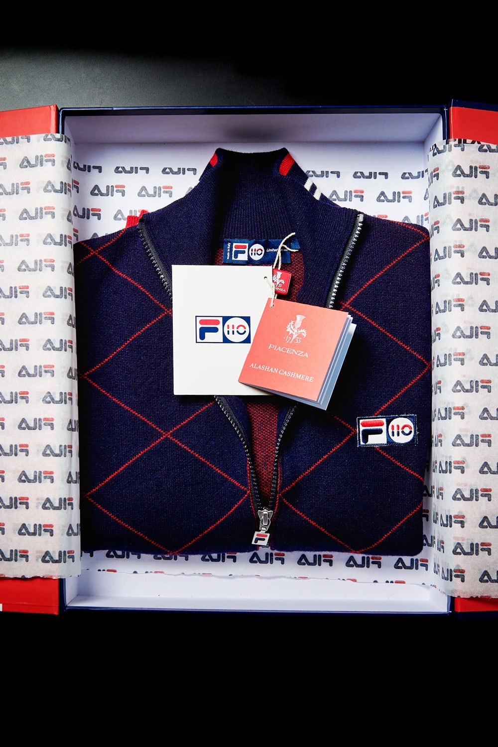 Fila Piacenza кашемир эксклюзивная ограниченная специальная серия юбилейная коллекция трикотаж шерсть унисекс зимняя шапка женская юбка с поясом Argyle Snow Time белые рок-свитера