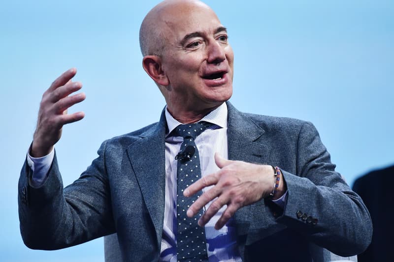 Forbes 400 40th annual list of richest americans jeff bezos elon musk bill gates mark zuckerberg sam bankman-fried crypto 2021 donald trump oprah winfrey newcomers top 5 top 10 list billion trillion news