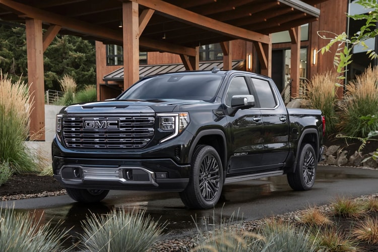 GMC's Updated Sierra Lineup Is Its Most Luxurious Yet